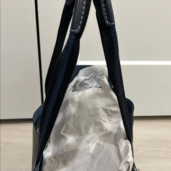 Coach (NWT) Derby Tote in Midnight Navy - Picture 12 of 13
